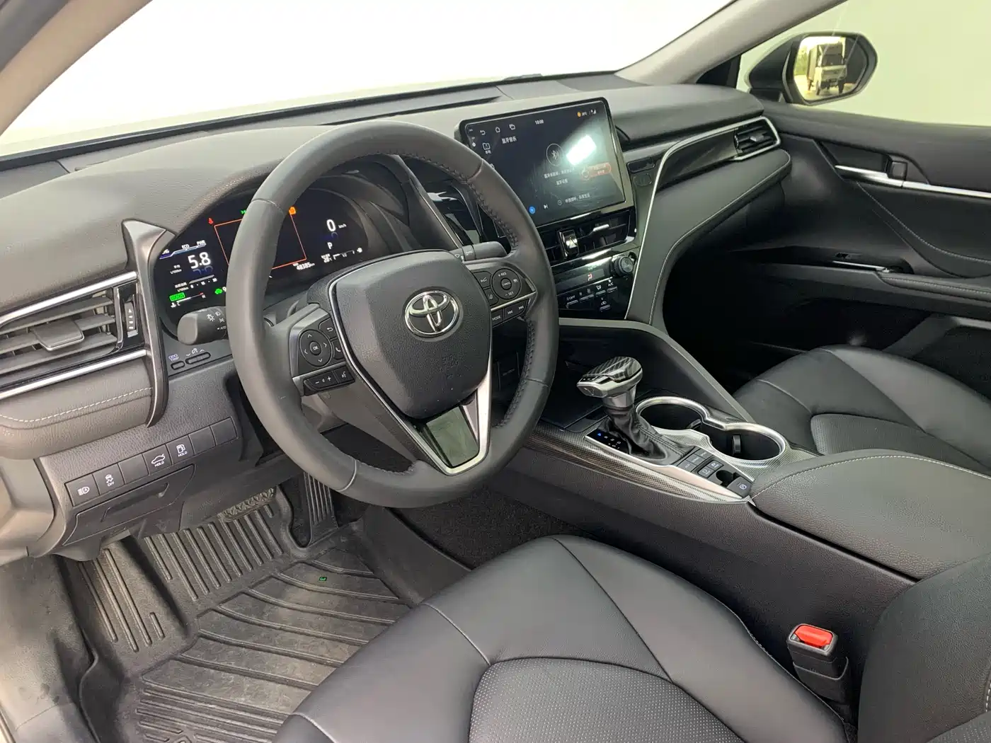 Toyota Camry 2021 Hybrid 2.5HS Fashion Edition фото 14