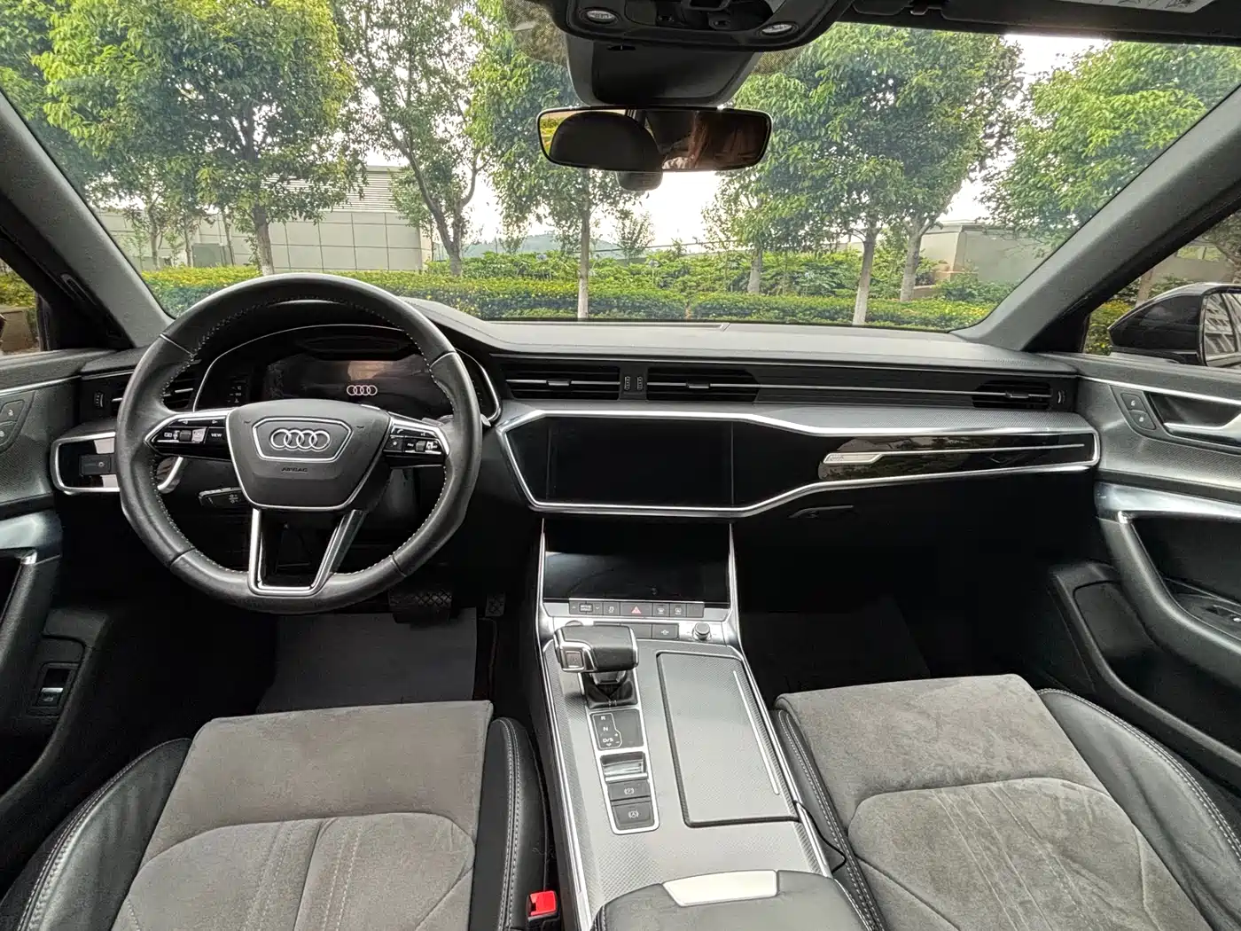 Audi A6L 2021 45 TFSI Exclusive Sport фото 12