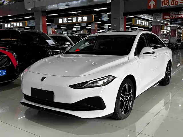 Roewe D7 2023 DMH 125km Beyond Edition