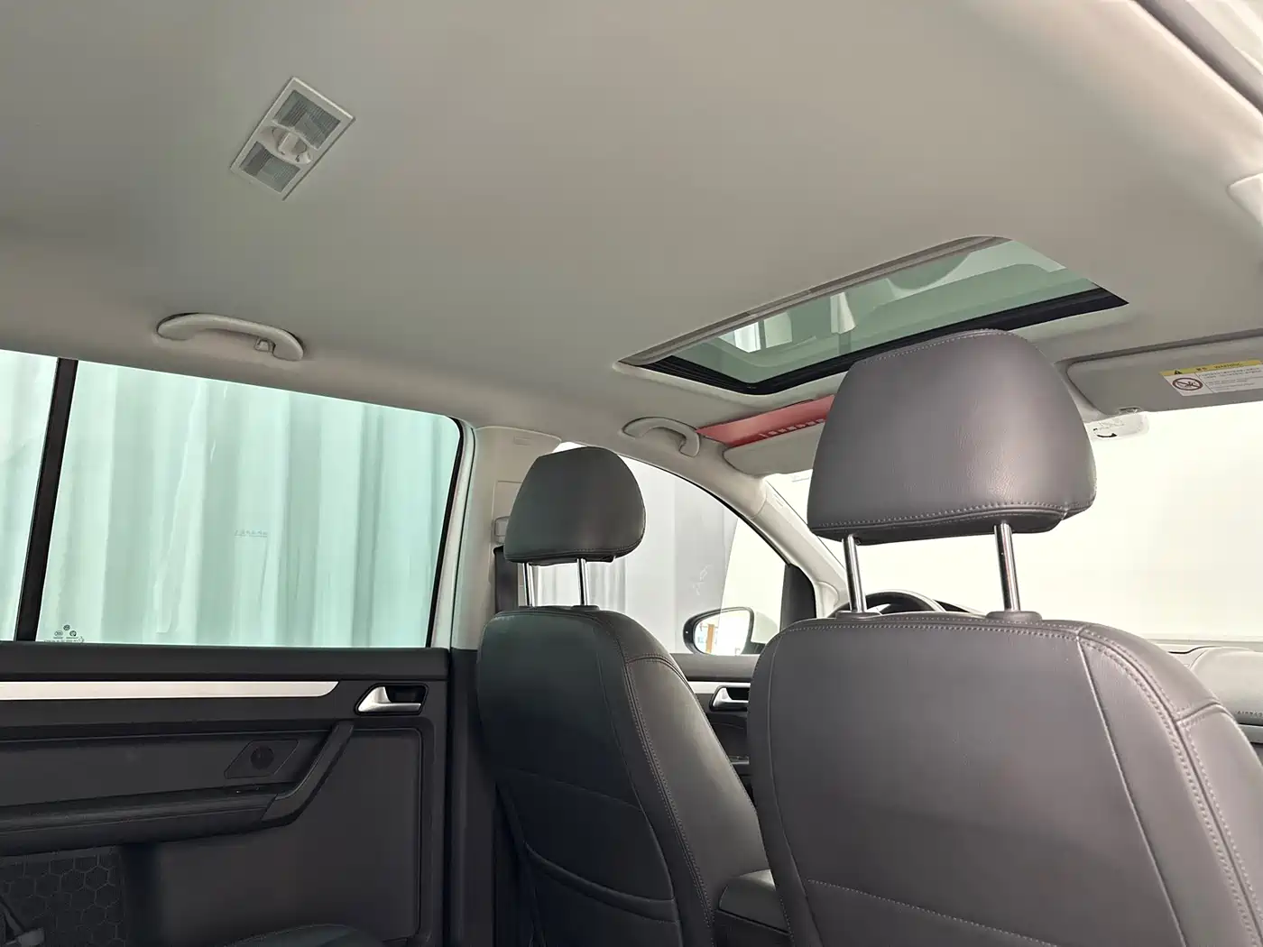 Volkswagen Touran 2015 1.4T DSG Flagship Edition 5-seater фото 29