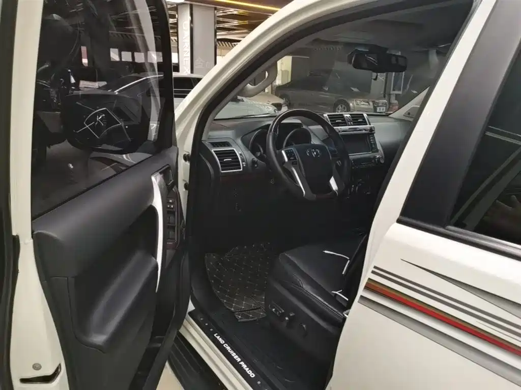 Toyota Prado 2016 3.5L Auto VX NAVI фото 16