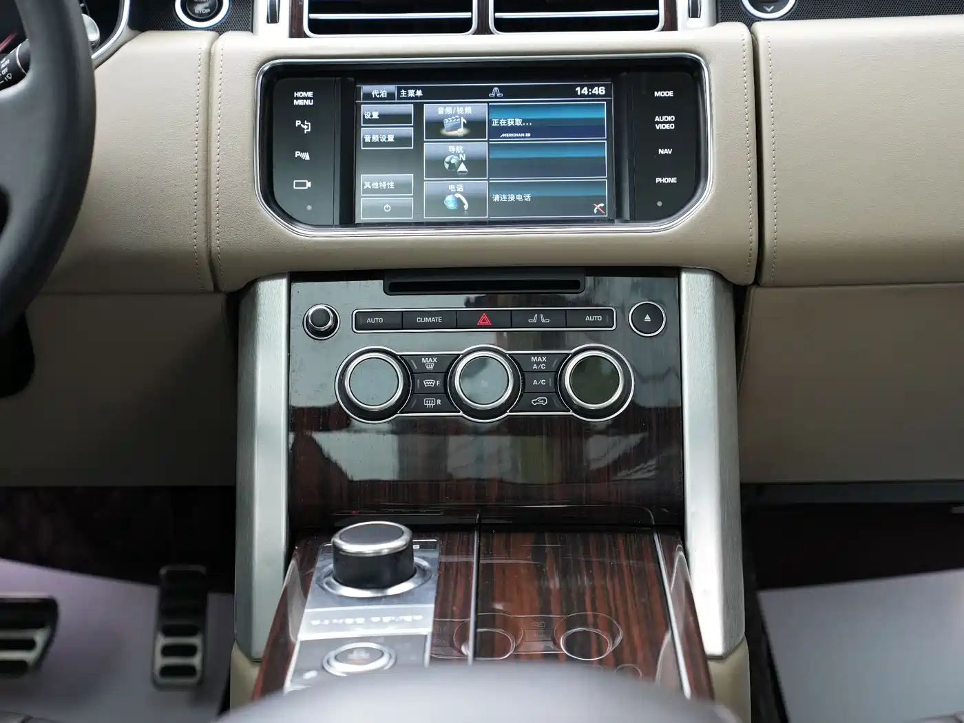 Land Rover Range Rover 2015 5.0 SC V8 AB Prestigious Genesis Extended Edition фото 6