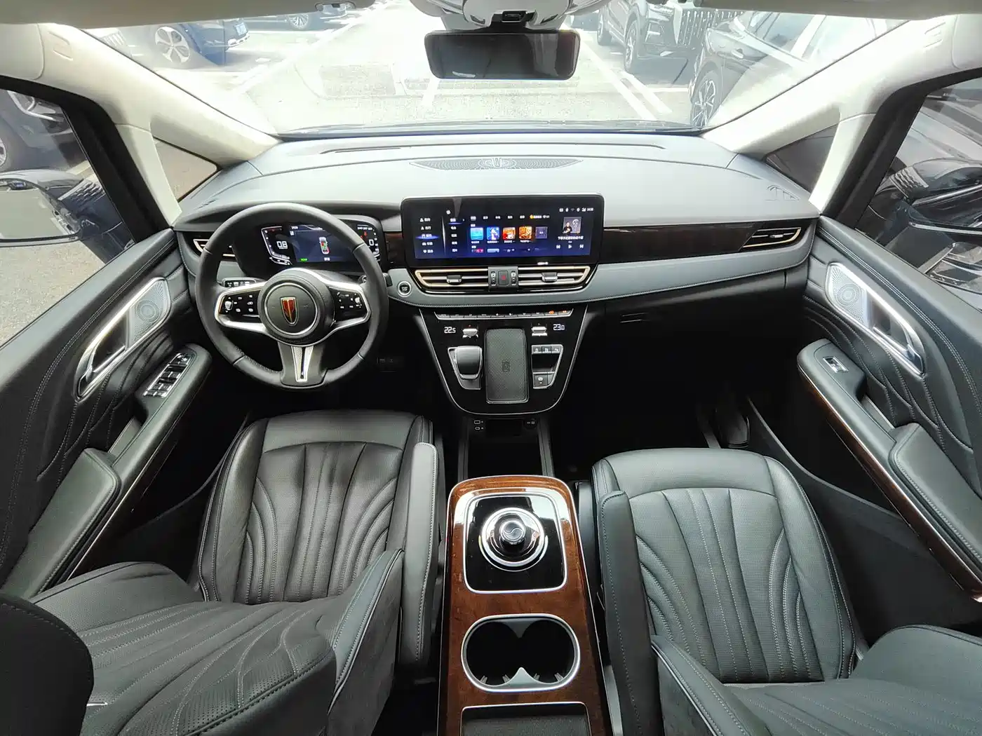 Hongqi HQ9 2023 2.0T Smart Connect Flagship фото 29