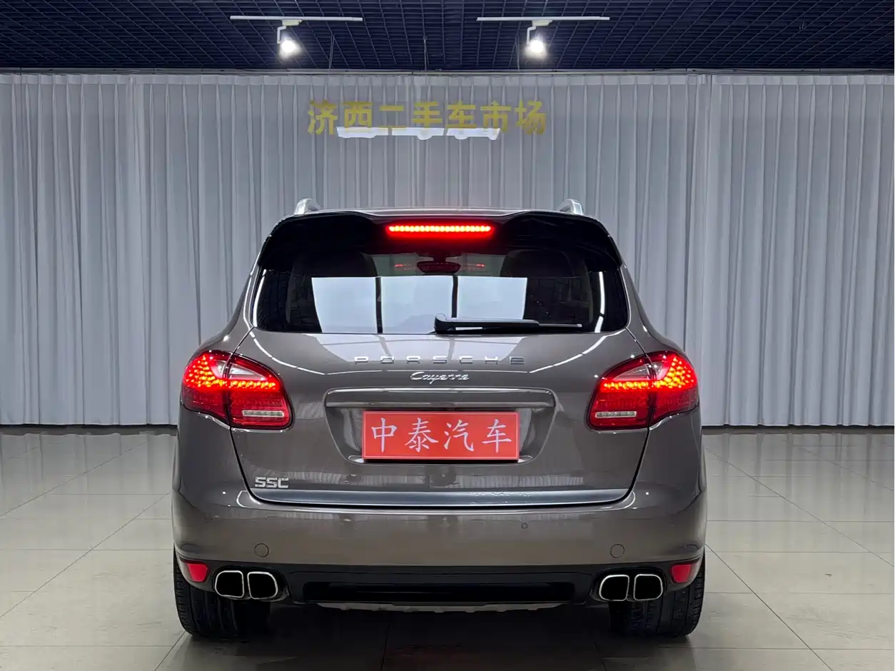 Фото 5 - Porsche Cayenne