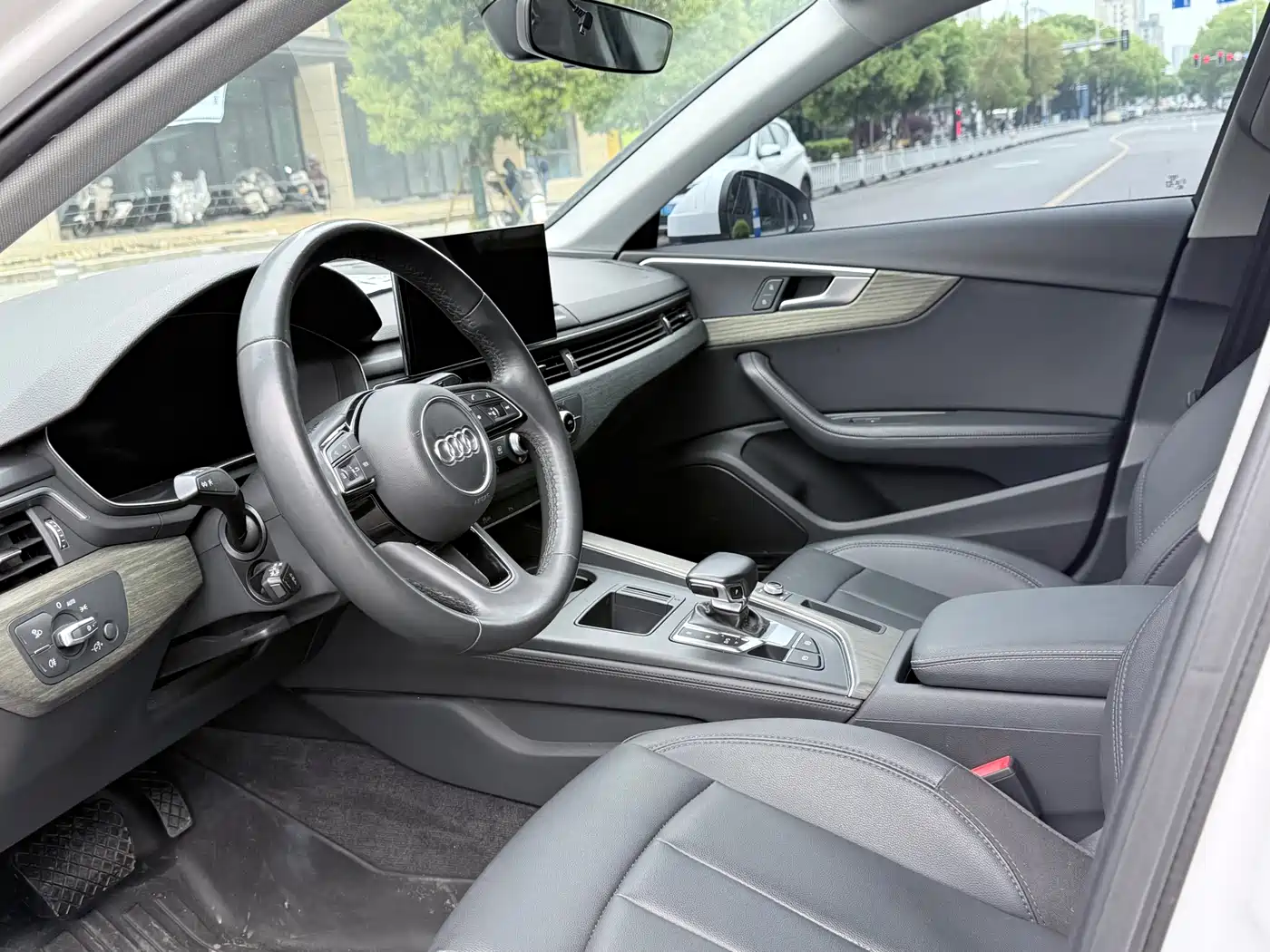 Audi A4L 2022 40 TFSI Luxury Elegance фото 8
