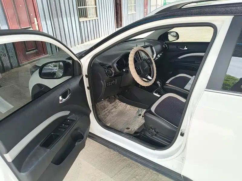 Kia KX1 2021 1.4L CVT Sunroof Version фото 5