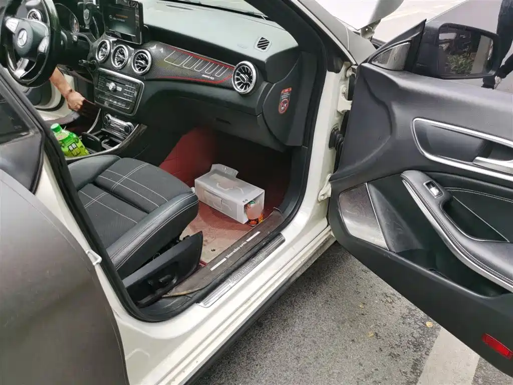 Mercedes-Benz CLA (Import) 2016 CLA 200 Sport фото 24