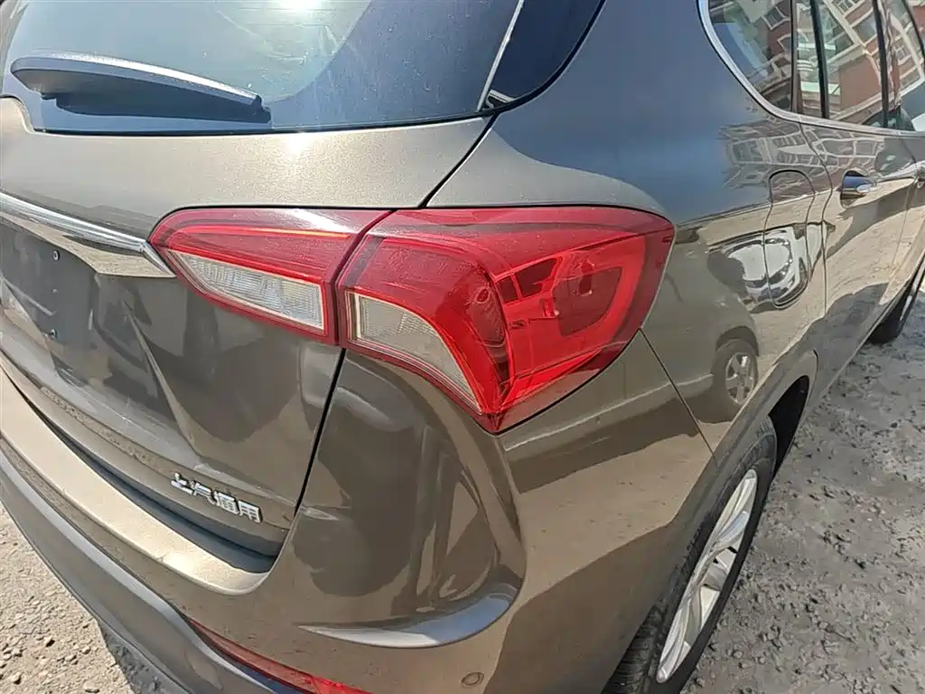 Buick Envision Plus 2018 20T 2WD Leading фото 8
