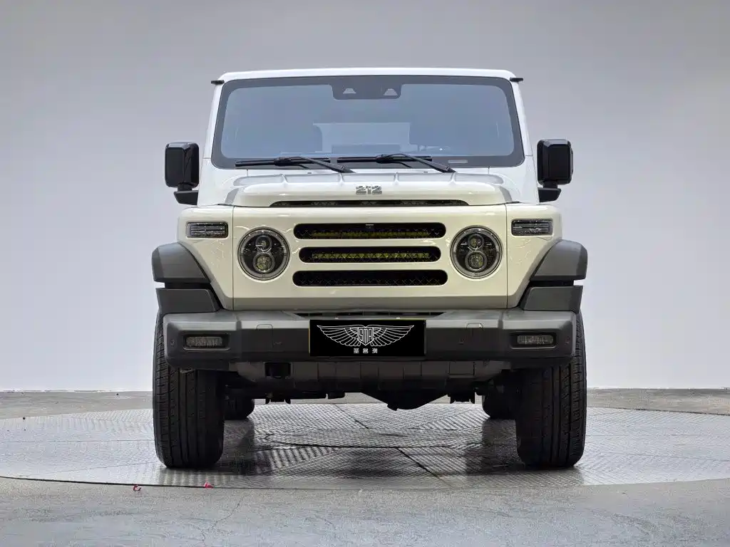 212 T01 2025 2024 2.0T Explorer