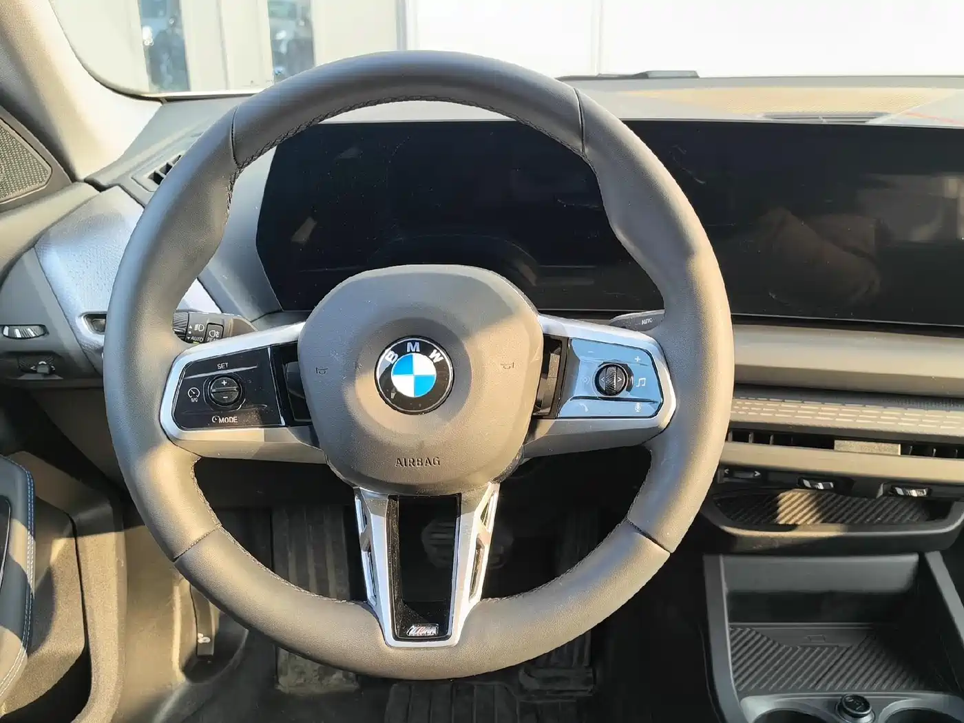 BMW 2 Series 2025 225L M Sport Moonlight Package фото 10
