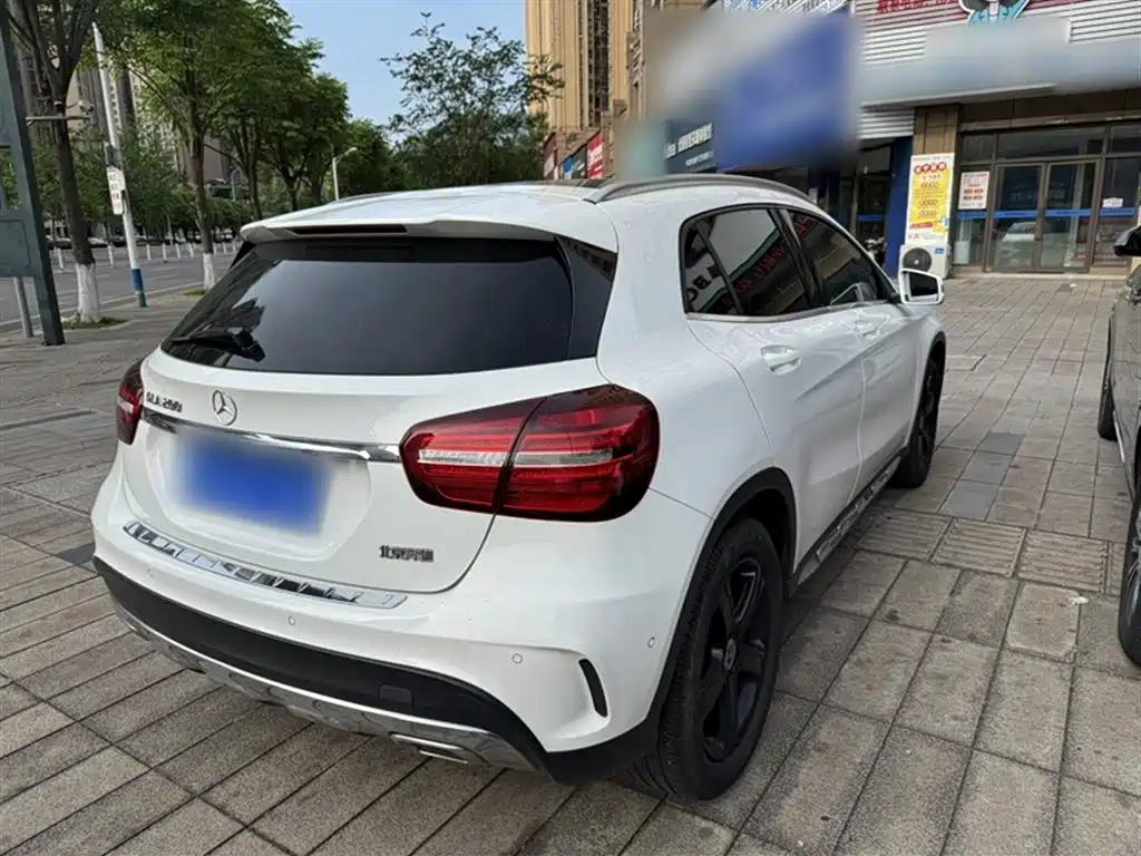 Mercedes-Benz GLA 2019 GLA 200 Fashion фото 3