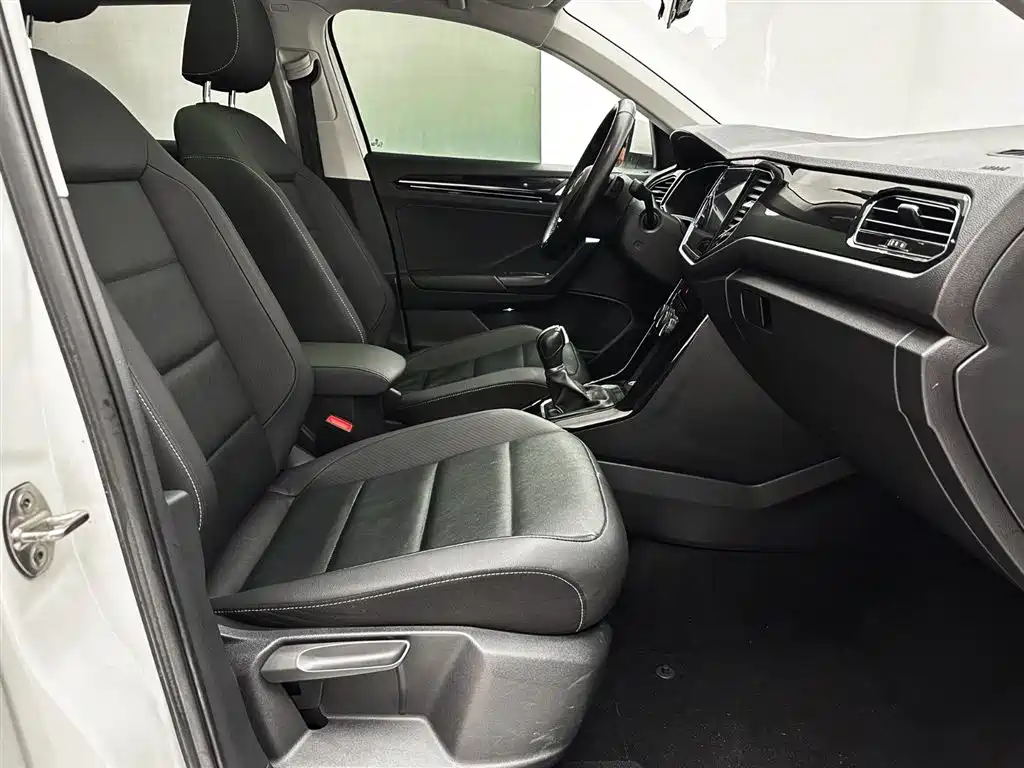 Volkswagen T-ROC 2021 280TSI DSG 2WD Comfort Connected фото 15