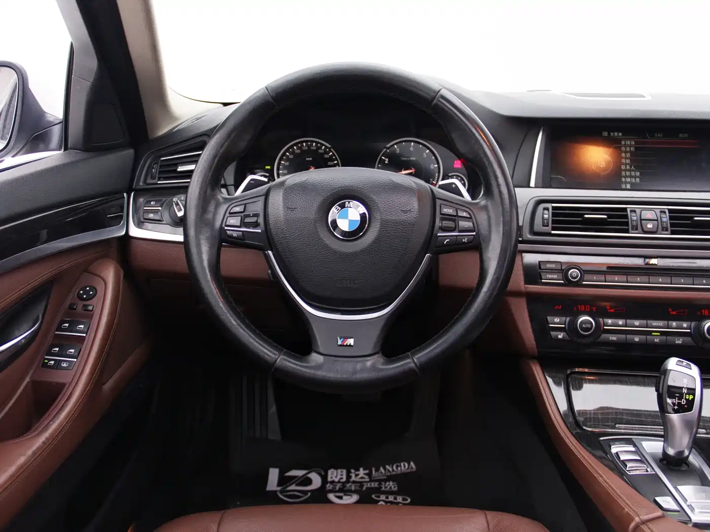 BMW 5 Series 2013 535Li Leadership фото 6