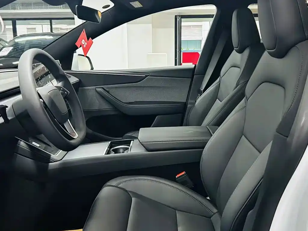 Tesla Model Y 2026 2026 Rear-Wheel Drive