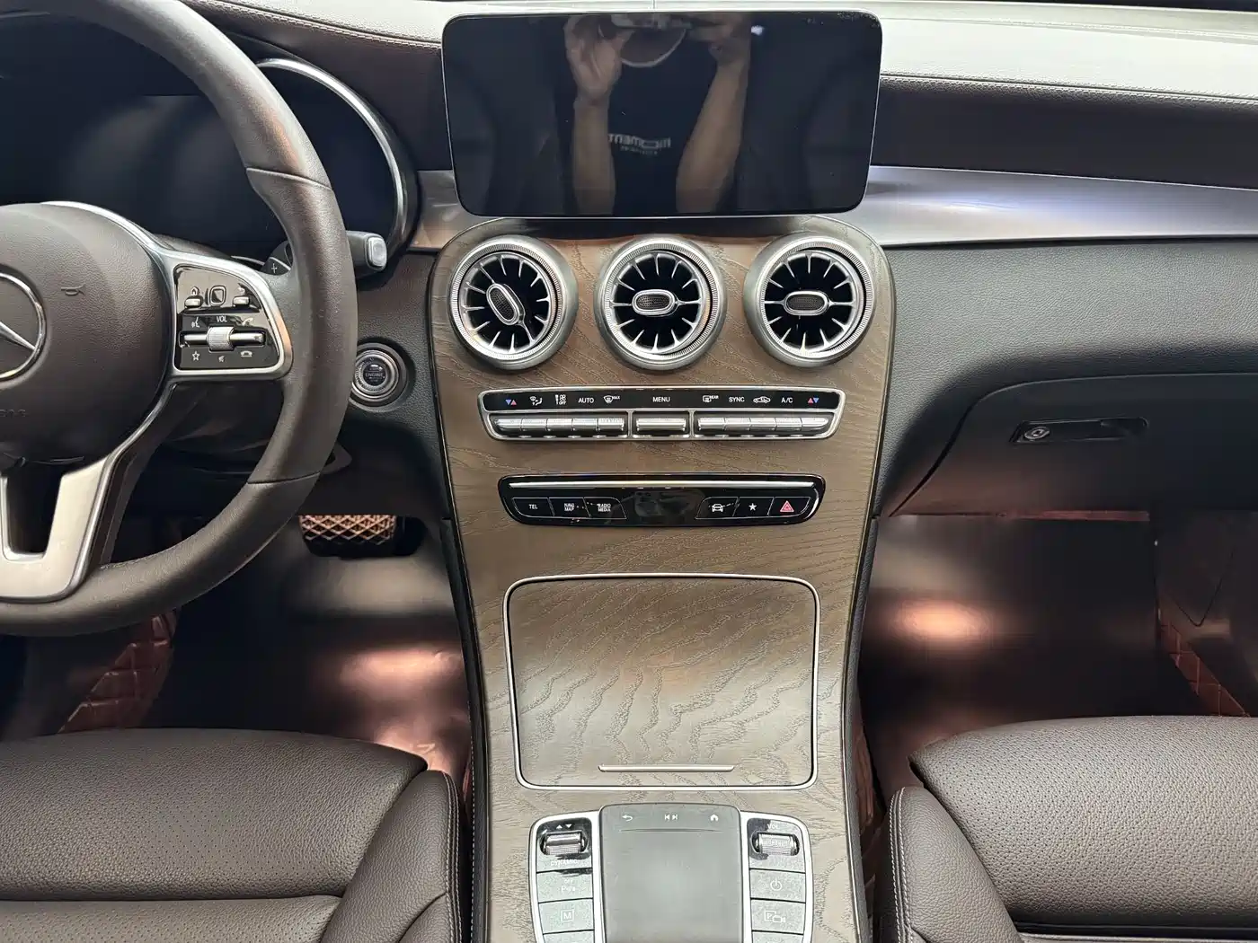 Mercedes-Benz GLC 2020 GLC 300 L 4MATIC Dynamic фото 10