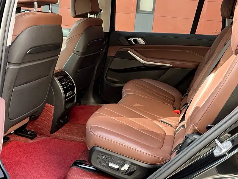 BMW X7 2020 xDrive40i Leading Luxury Package фото 9