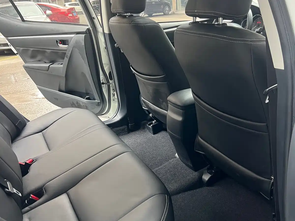Toyota Levin 2016 1.6G CVT Elite Edition фото 10