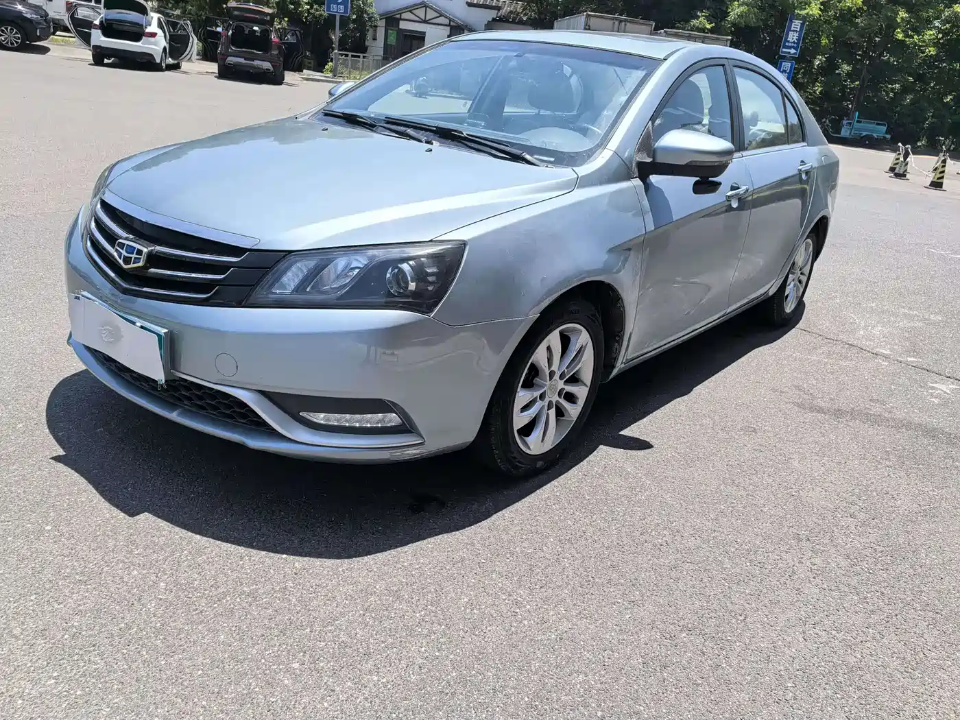 Geely Emgrand 2015 2014 Sedan 1.5L CVT Elite