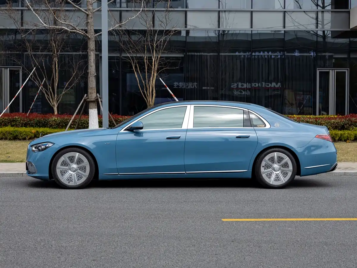 Mercedes-Benz Maybach S-Class 2022 S 680 4MATIC Craftsmanship Limited Launch Edition фото 7