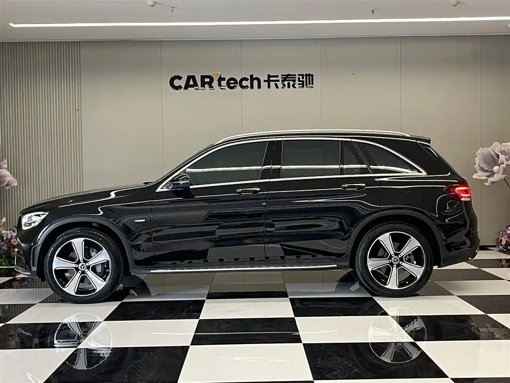 Mercedes-Benz GLC 2022 Facelift GLC 300 L 4MATIC Dynamic Collector's Edition фото 8