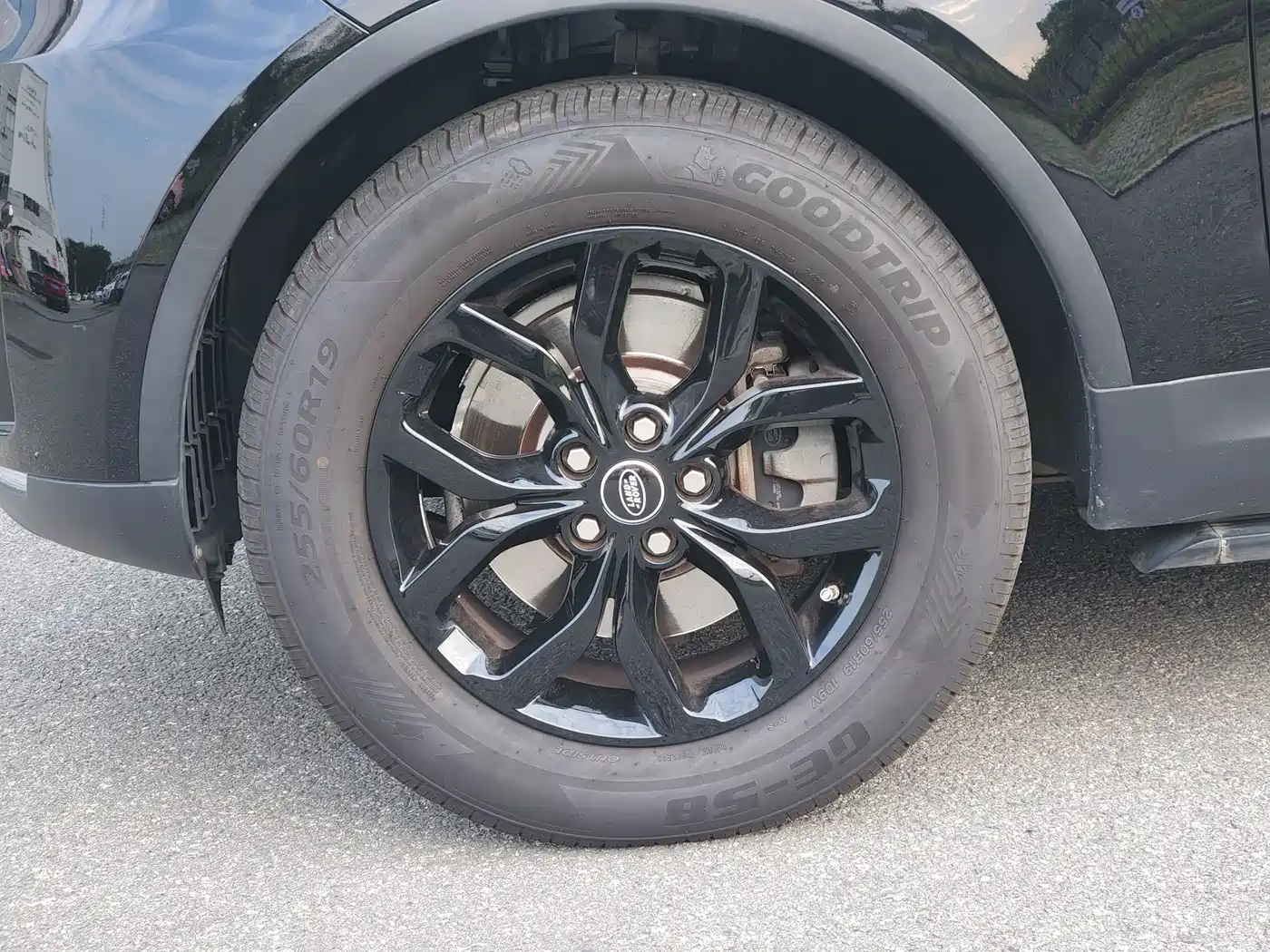 Land Rover Discovery 2017 3.0 SC V6 SE фото 7