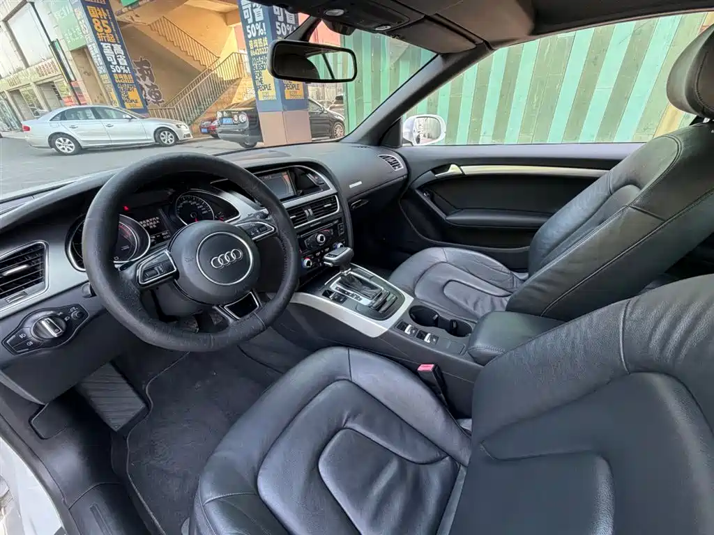 Audi A5 (Import) 2014 Cabriolet 45 TFSI фото 3