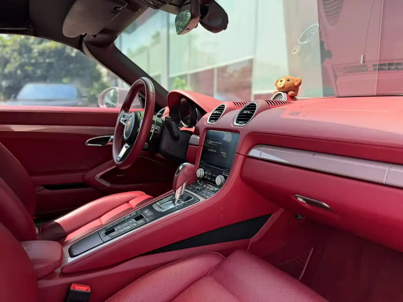 Porsche 718 2022 Boxster 2.0T фото 6