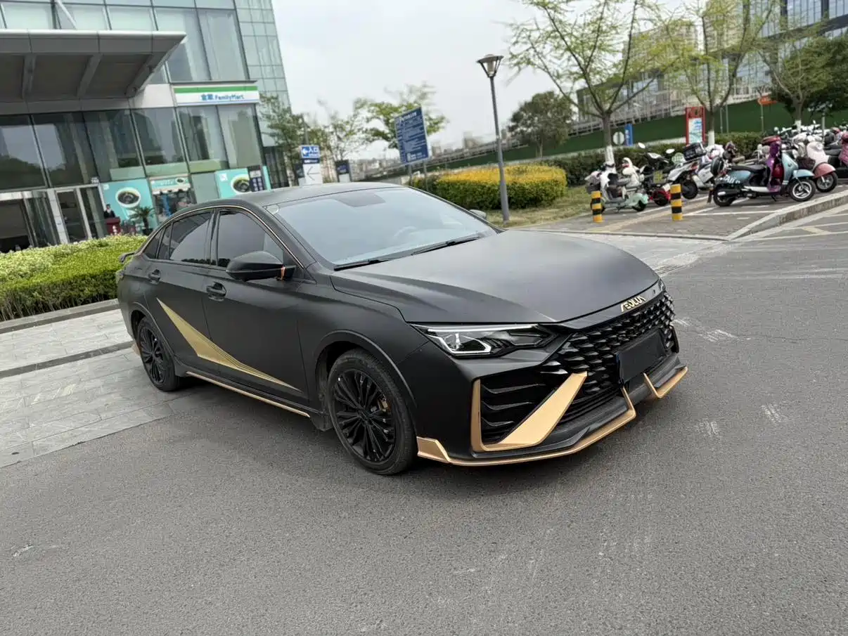 Фото 2 - Dongfeng Aeolus Yixuan MAX