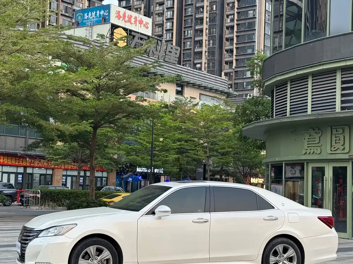 Toyota Crown 2015 2.5L Smart Edition фото 13