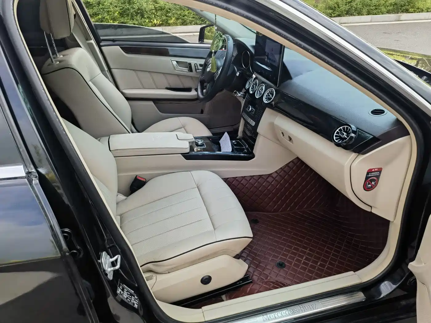 Mercedes-Benz E-Class 2014 E 260 L Luxury Class фото 8