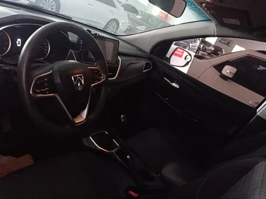 Baojun 730 2020 2019 1.5L Manual Fashion Edition 7-Seater China VI