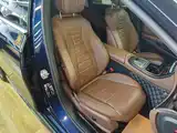 Photo 25 - Mercedes-Benz E-Class
