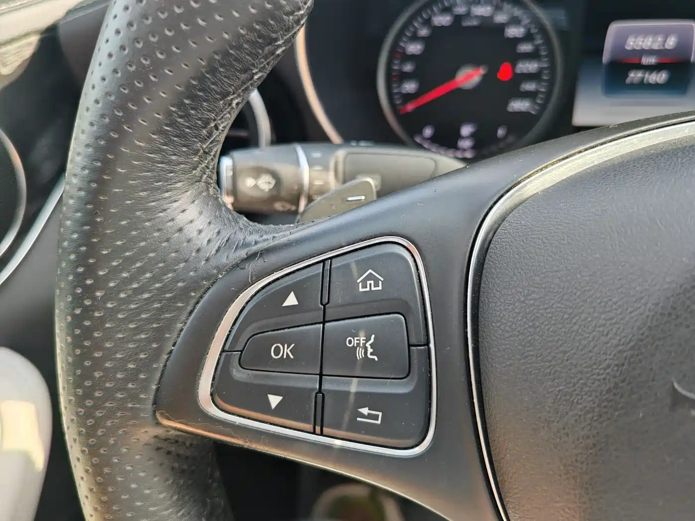 Mercedes-Benz C-Class 2015 C 180 L Sport фото 14