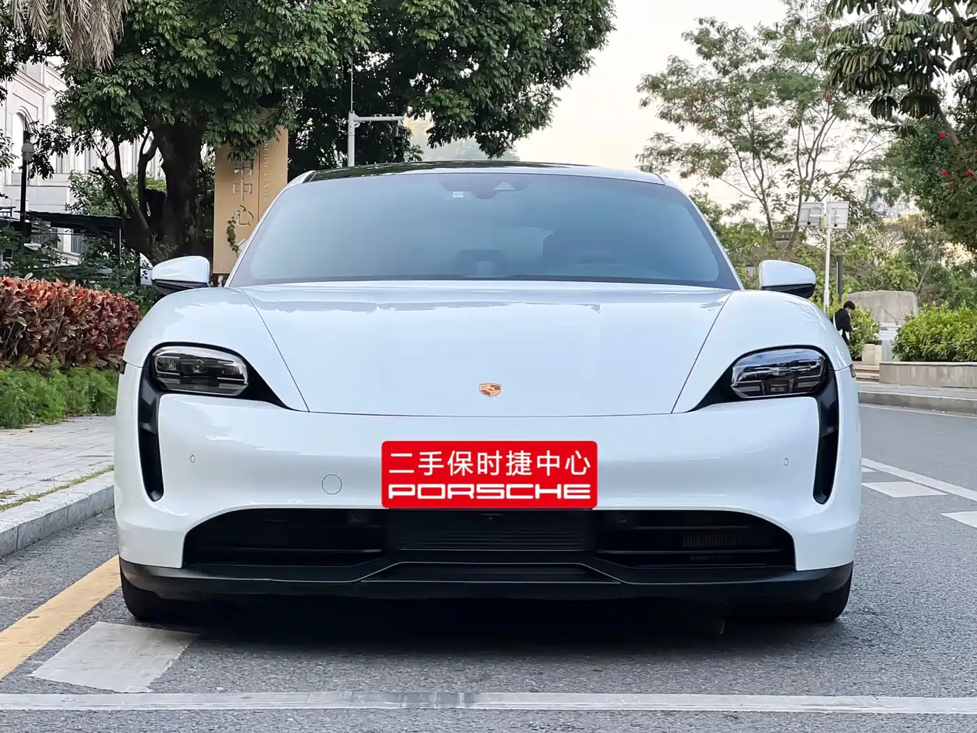 Porsche Taycan 2022 Taycan фото 2