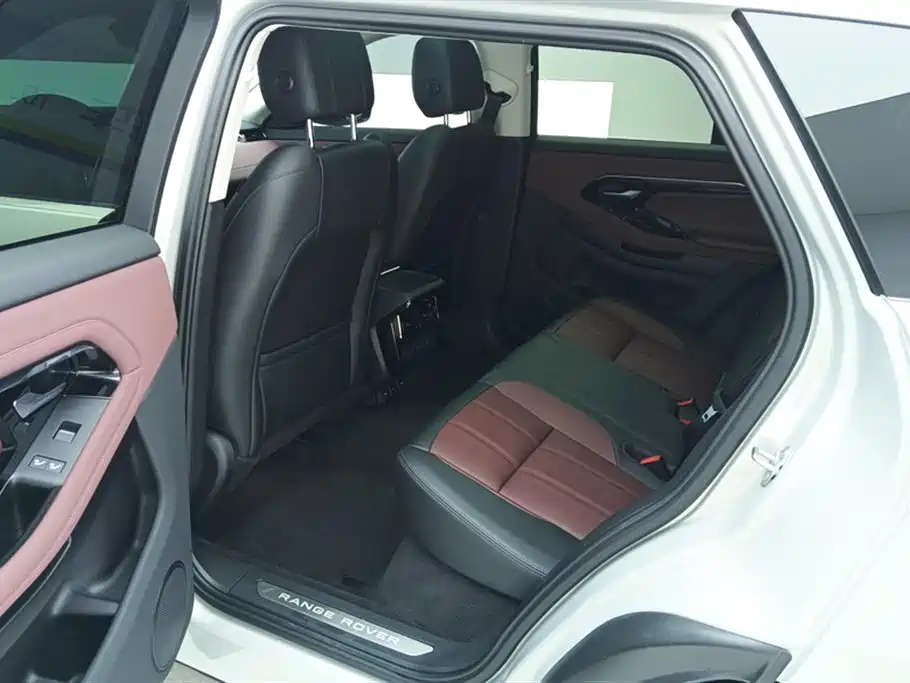 Land Rover Range Rover Evoque 2022 Facelift Range Rover Evoque L 249PS R-Dynamic Luxury фото 11