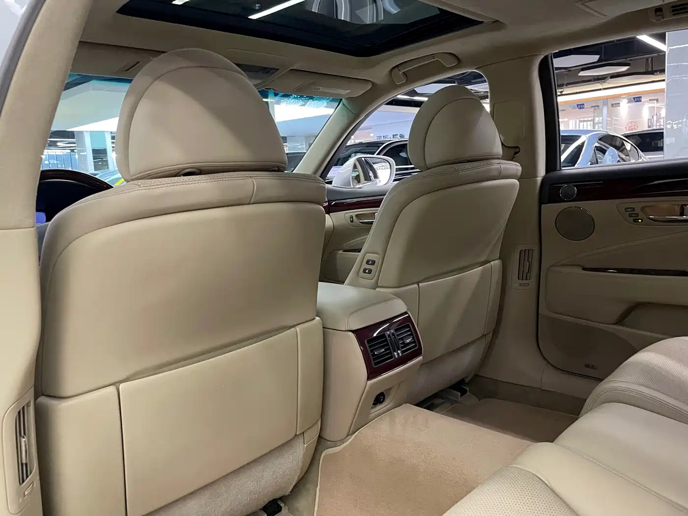 Lexus LS 2006 460L фото 29