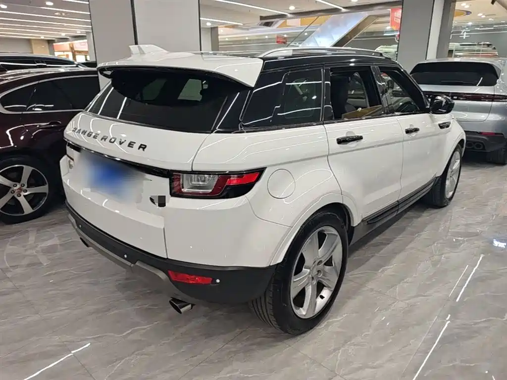 Land Rover Range Rover Evoque 2017 2.0T SE PLUS Smart Enjoy Edition фото 7