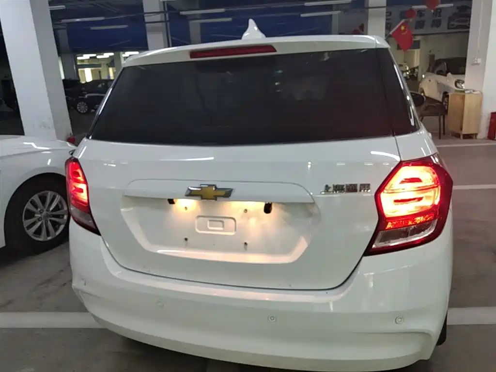 Chevrolet Lova RV 2016 1.5L Automatic Easy-Ride фото 6