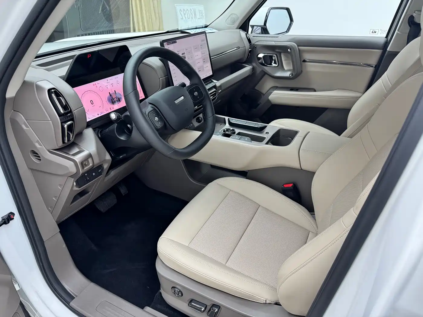 Haval Second-Generation Big Dog New Energy 2025 Hi4 145km Premium Edition фото 4