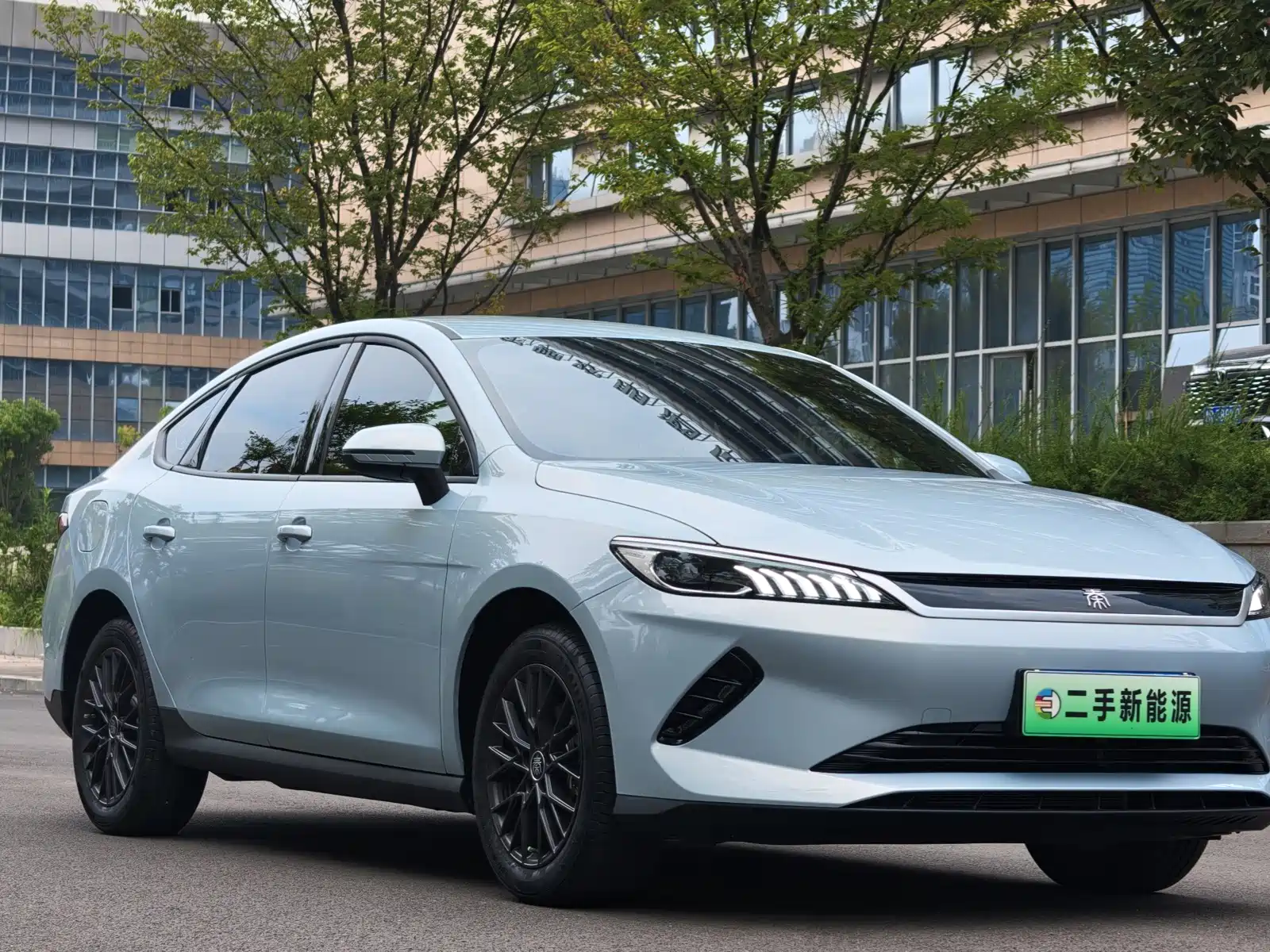 Фото 3 - BYD Qin PLUS