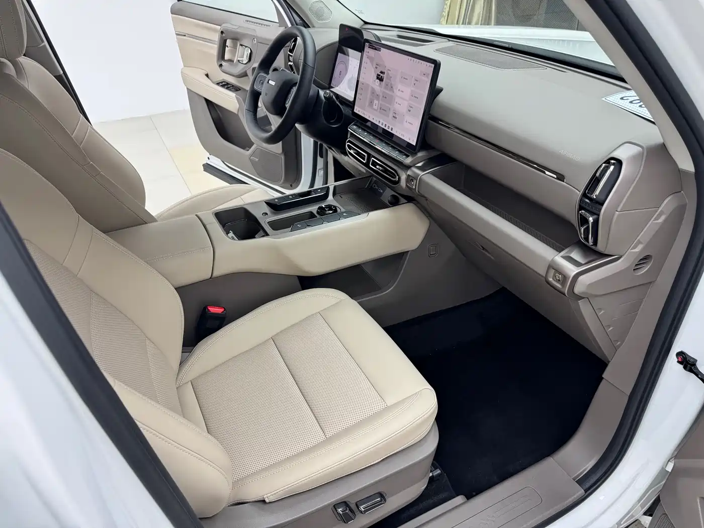 Haval Second-Generation Big Dog New Energy 2025 Hi4 145km Premium Edition фото 6