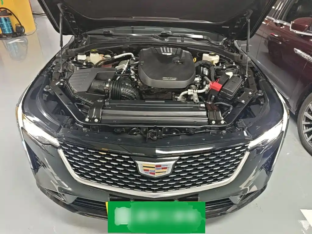 Cadillac CT4 2024 2023 25T Luxury Model