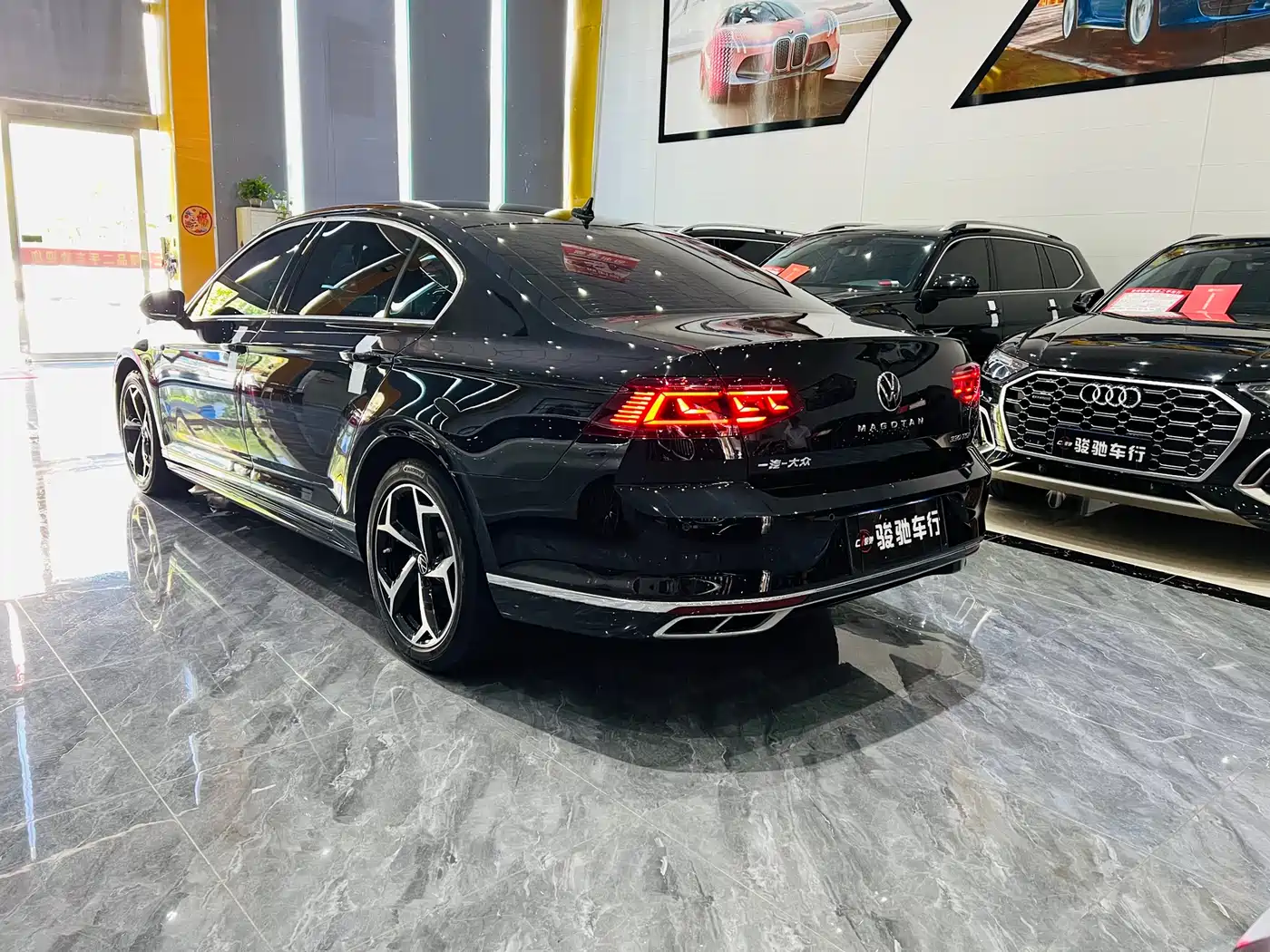 Volkswagen Magotan 2023 Model 2 Million Commemorative Edition 330TSI DSG Luxury фото 9