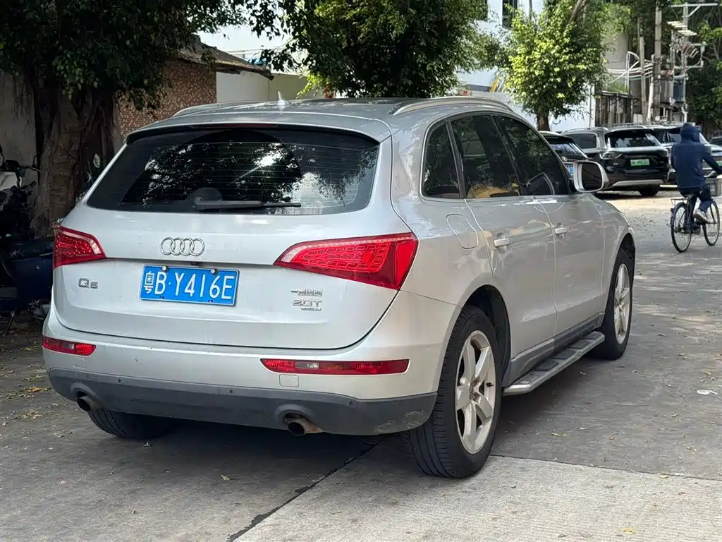 Audi Q5 2011 2.0TFSI Dynamic фото 9