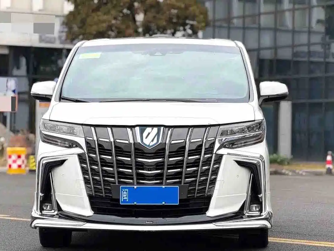 Toyota Alphard 2020 Hybrid 2.5L Premium Edition фото 2