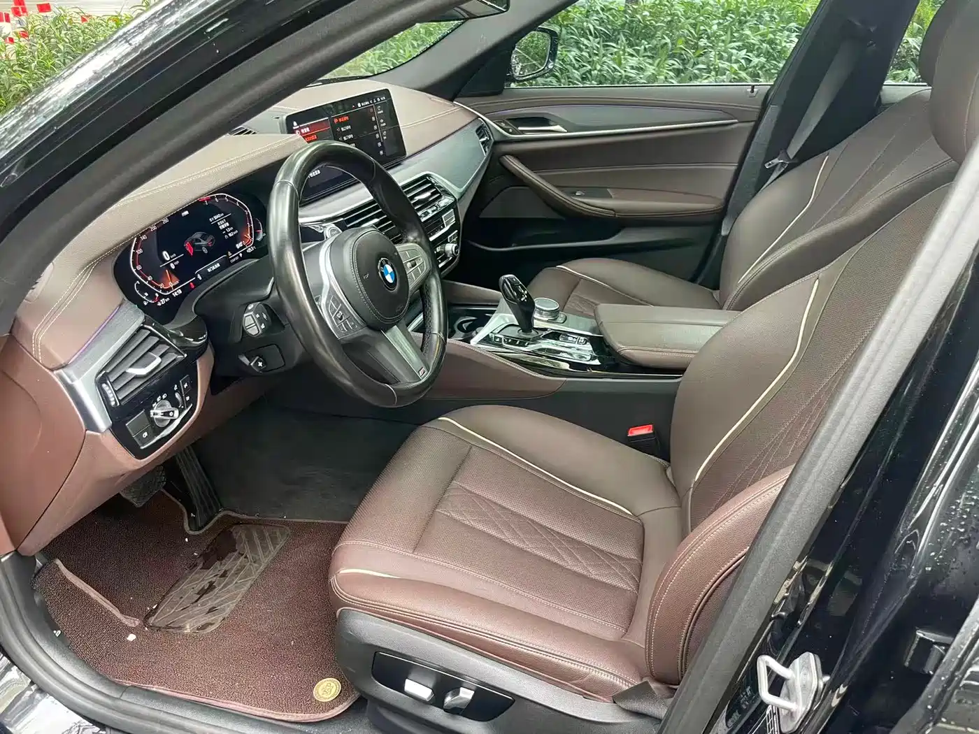 BMW 5 Series 2022 530Li Leading M Sport Package фото 8
