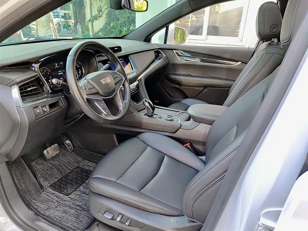 Cadillac XT5 2022 2.0T 2WD Luxury фото 7