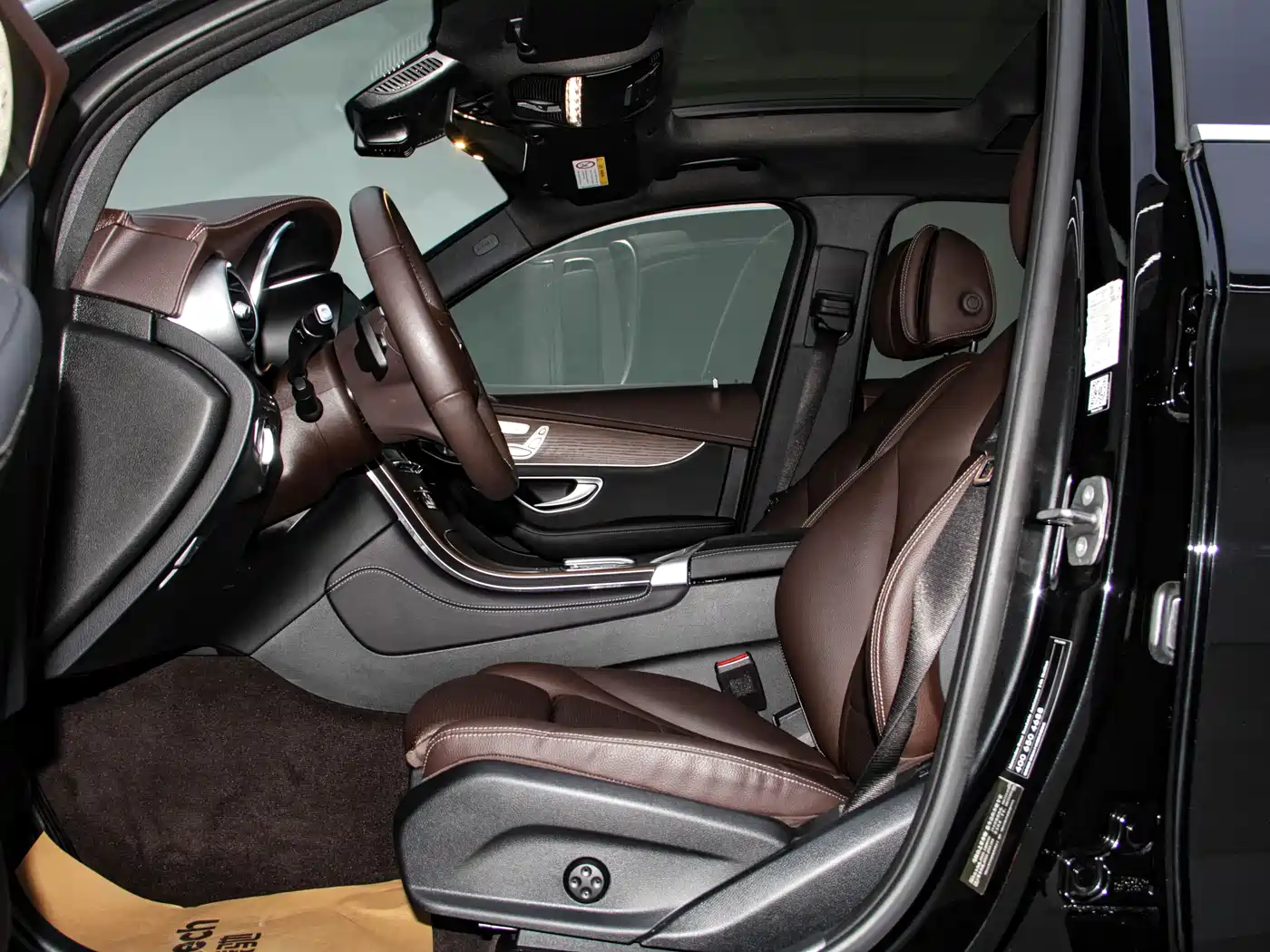Mercedes-Benz GLC 2022 Model GLC 300 L 4MATIC Dynamic Edition фото 5