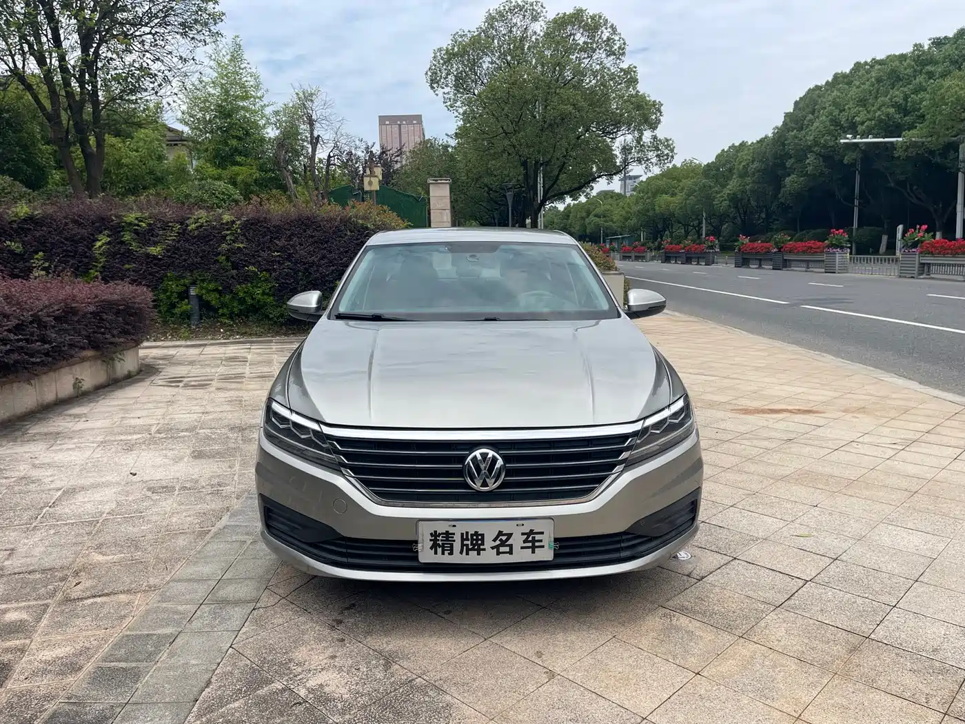 صورة 2 - Volkswagen Lavida