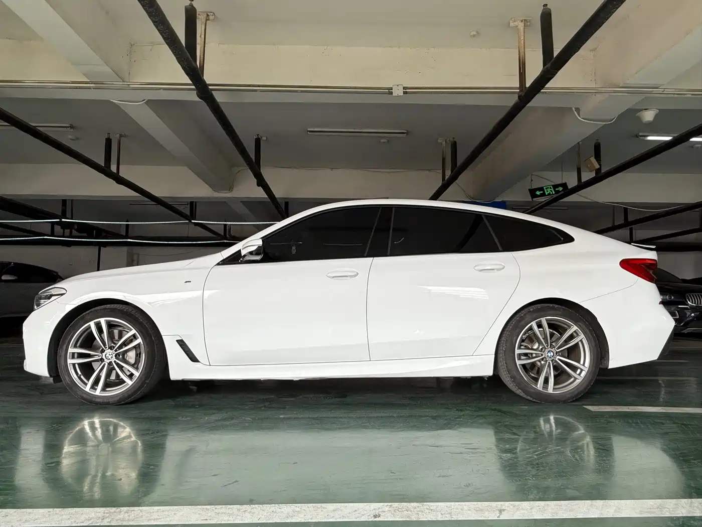 BMW 6 Series GT 2020 630i M Sport Package фото 7